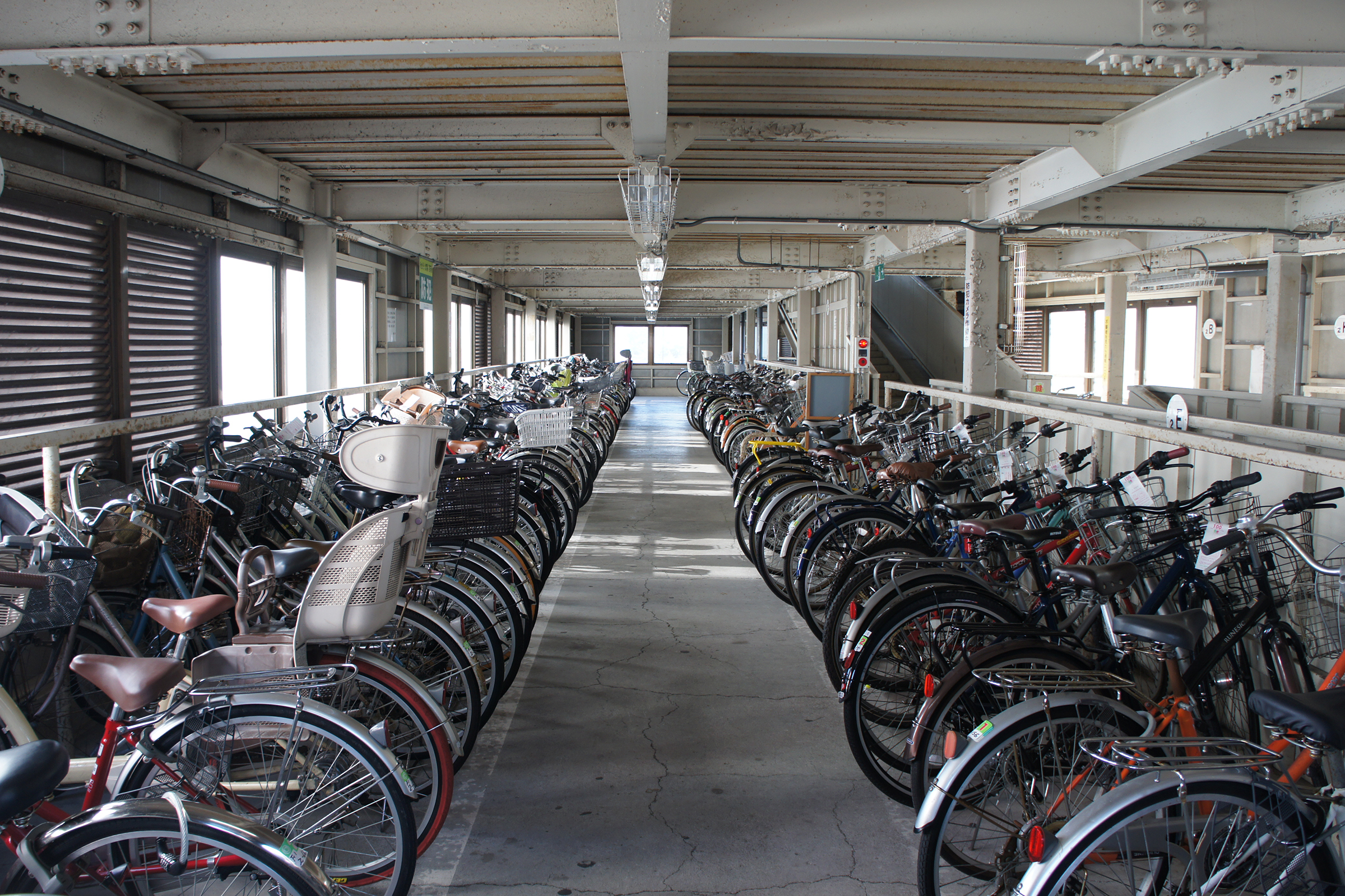 藤沢駅北口市役所前第1自転車等駐車場  藤沢市自転車駐輪場・バイク駐車場