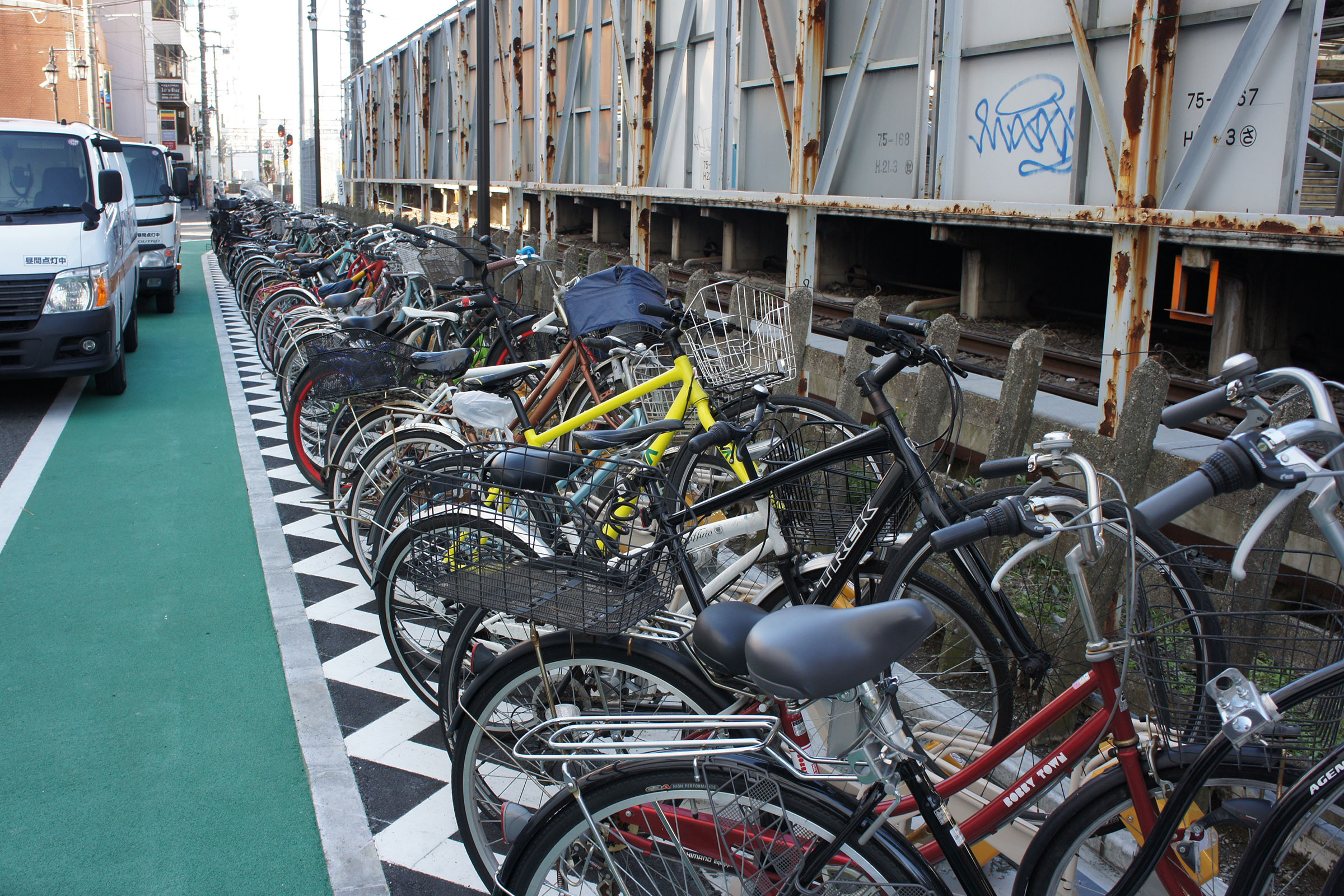 藤沢駅南口路上第2自転車駐車場  藤沢市自転車駐輪場・バイク駐車場